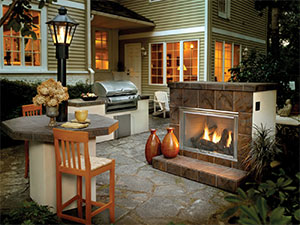 Heat and Glo Dakota Outdoor Fireplace