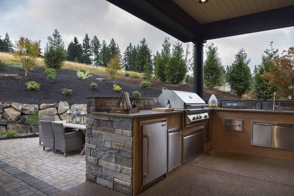 House Plan 5202: Outdoor Kitchen and Seating