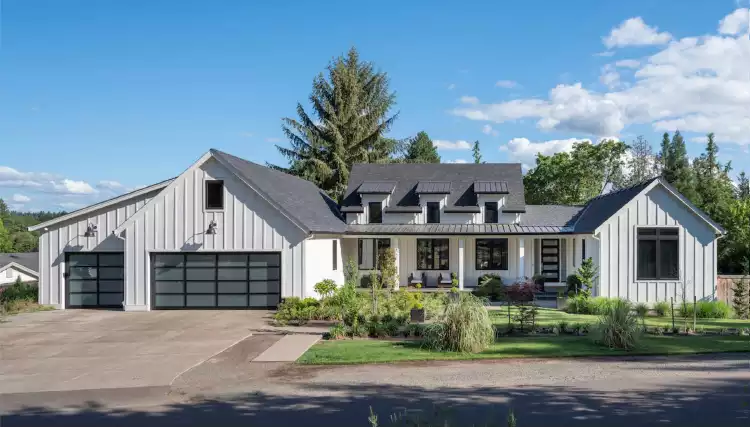 image of single story modern farmhouse plan 5505