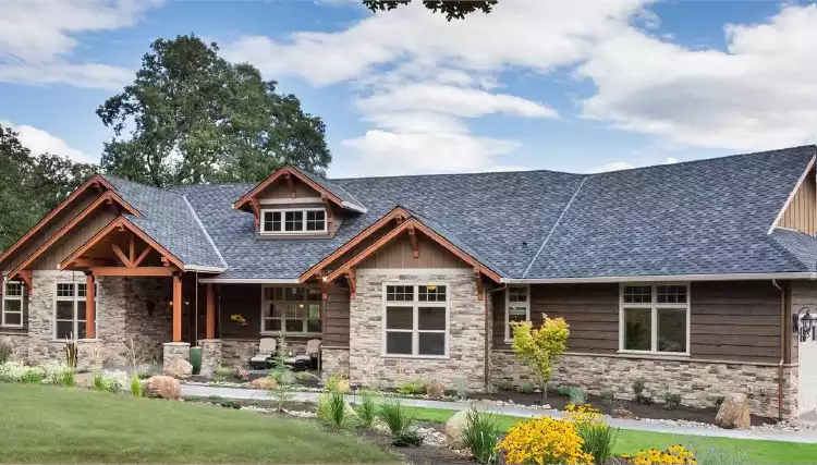 image of transitional house plan 9215