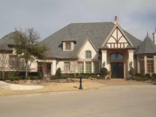 One-story castle plan with huge master bath 4861