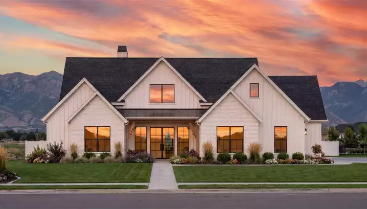 image of transitional house plan 10100