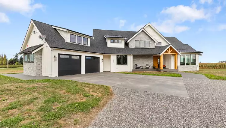 image of luxury house plan 3175