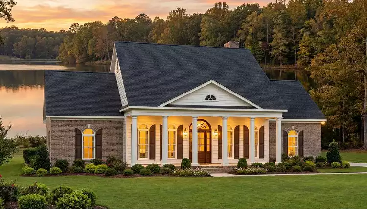 image of single story traditional house plan 5556