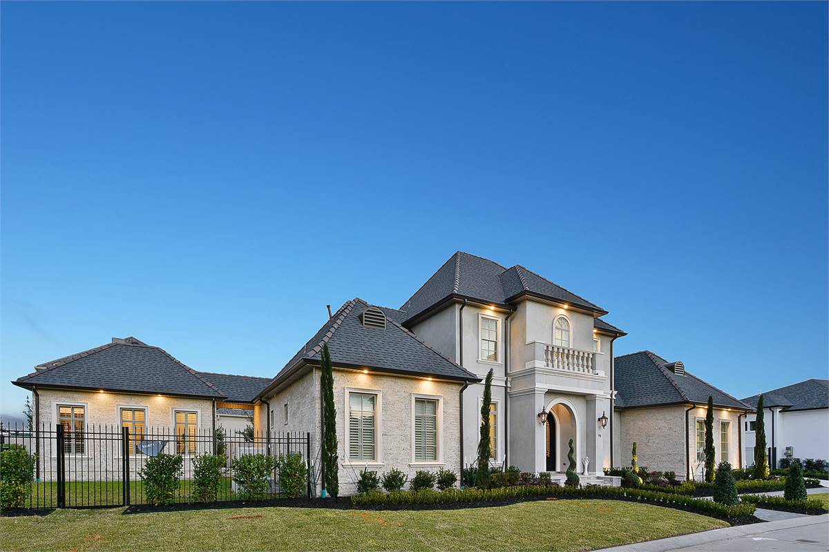 Two Story Luxury European Style House Plan 1287 1287