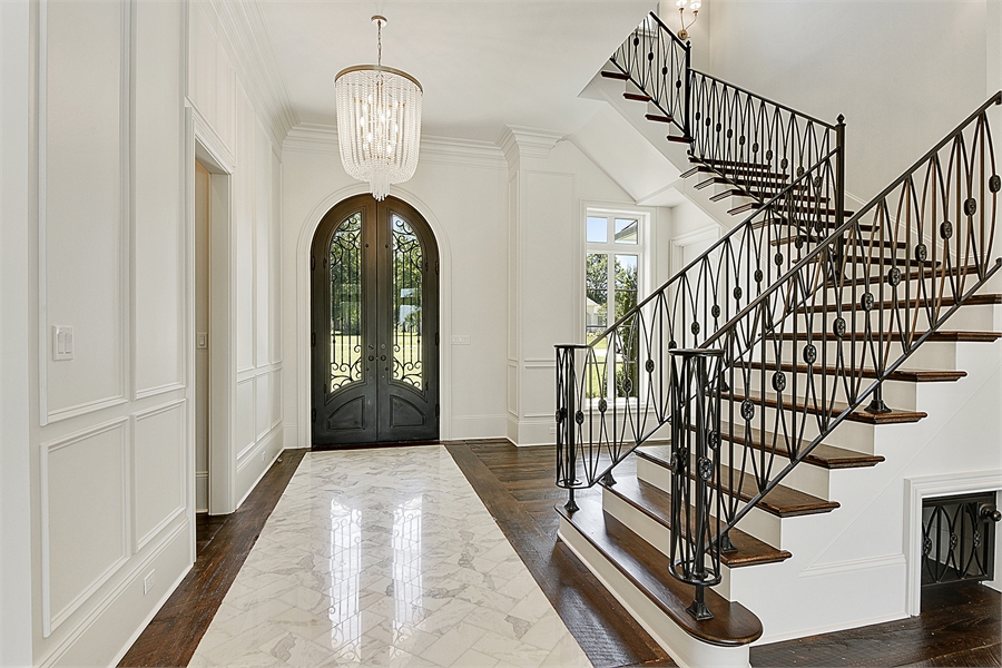 Traditional Luxury Style House Plan 6900 Baton Rouge