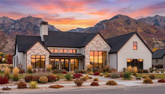 Charming Mountain Farmhouse with 4 Bedrooms