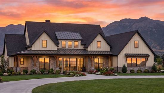 4 Bedroom Farmhouse With Outdoor Living