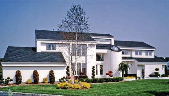 Front Photo showing bonus room