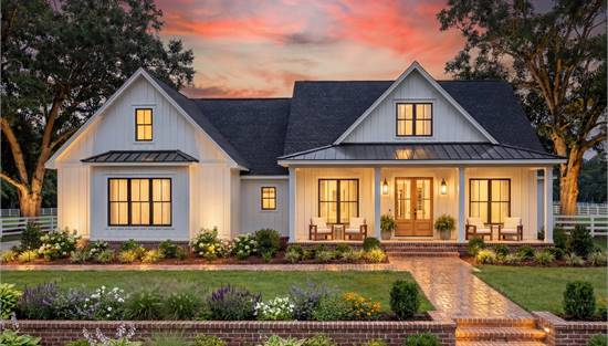 Charming 3 Bedroom Farmhouse