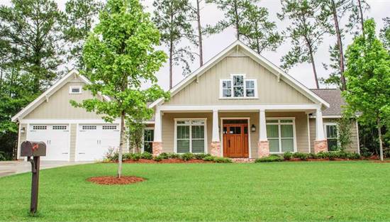 Charming Country with Attached Garage