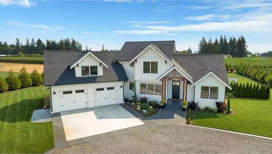 Astonishing Farmhouse with Attached Garage