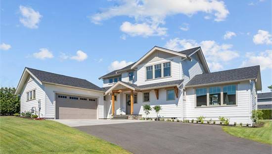 Gorgeous Modern Farmhouse with Courtyard Garage Entry