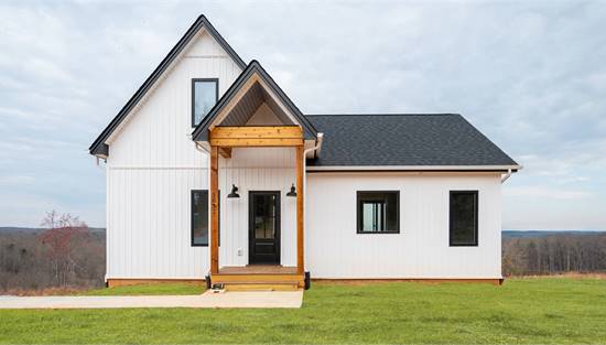 Charming Cottage with Front Deck