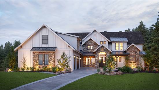 Traditional Farmhouse with Stone and Wood Facade