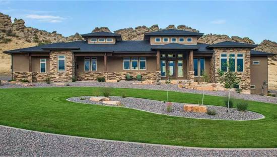 Stylish Craftsman with Attached Garage