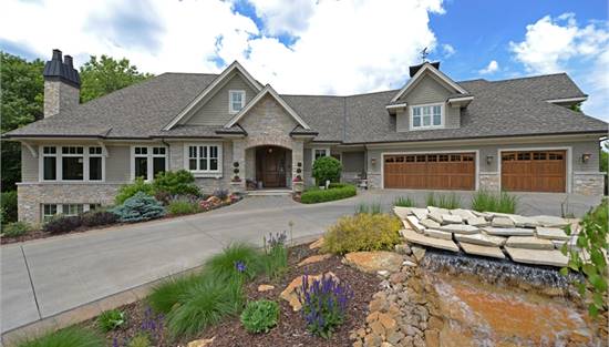 Beautiful Traditional Home with Inverted Layout