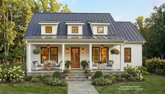 Bright and Beautiful Quaint Farmhouse