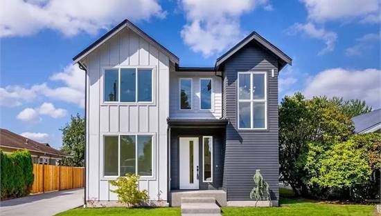 Narrow Lot Transitional Home