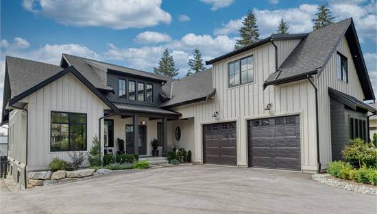 Modern Farmhouse with Expansive Outdoor Living