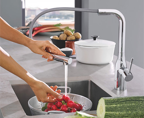 A Kitchen Faucet Smooth in Design and Function