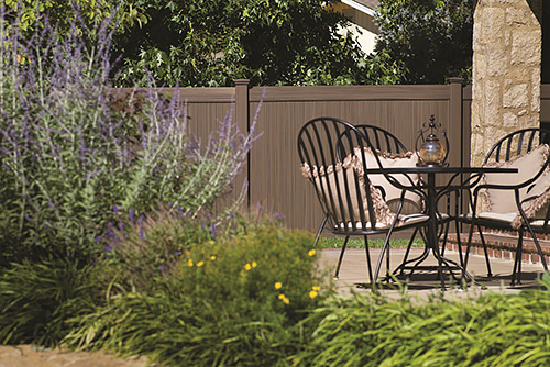 Durable Privacy Fence Available in a Variety of Colors